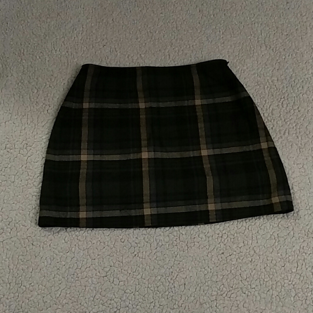 Plaid mini skirt